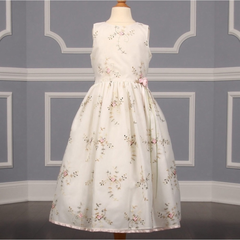 Us Angels 431 Ivory with Light Pink Flower Girl